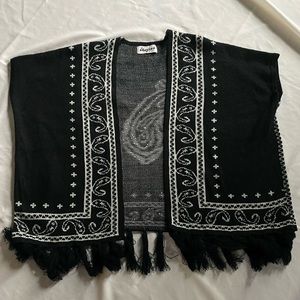 Meghan Los Angeles Sleeveless Cardigan With Tassels